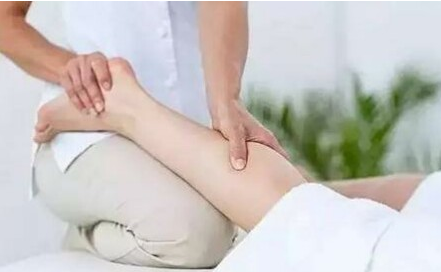 下肢静脉曲张对身体有哪些危害？会不断打击你的健康哈尔滨静脉曲张医院