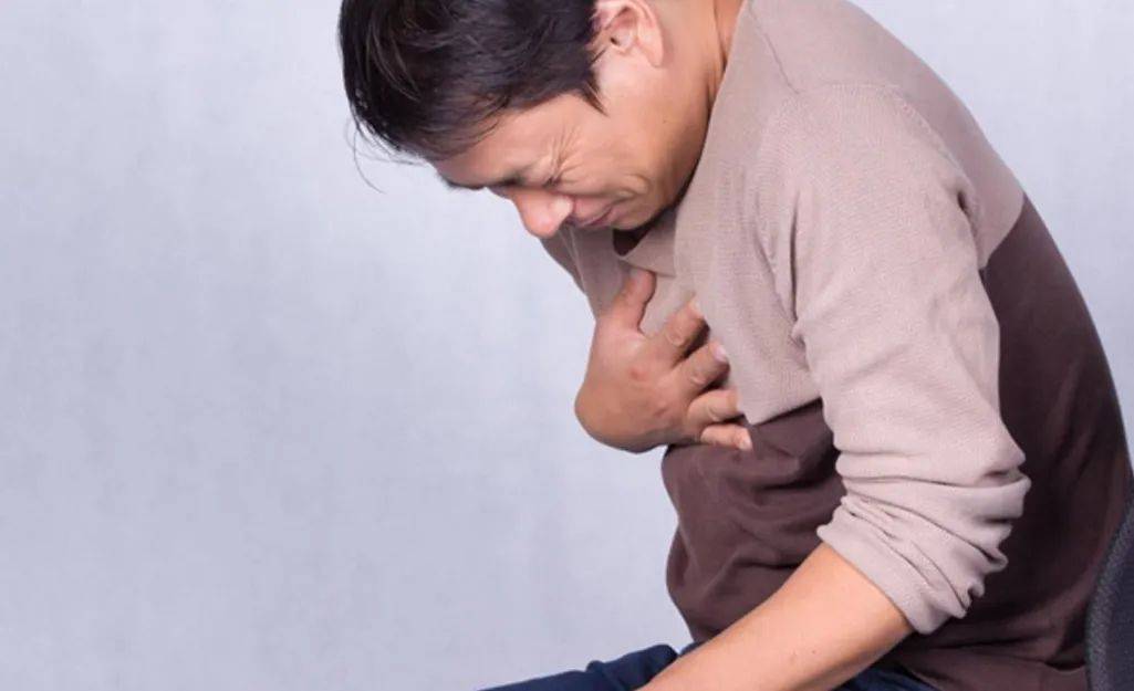 胸痛是什么原因导致的哈尔滨治胸痛哪个医院好