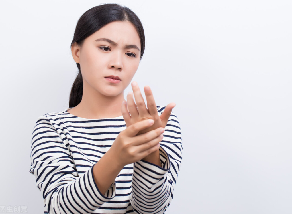 脑部出血有什么征兆？尽早发现才能及时就医哈尔滨脑出血